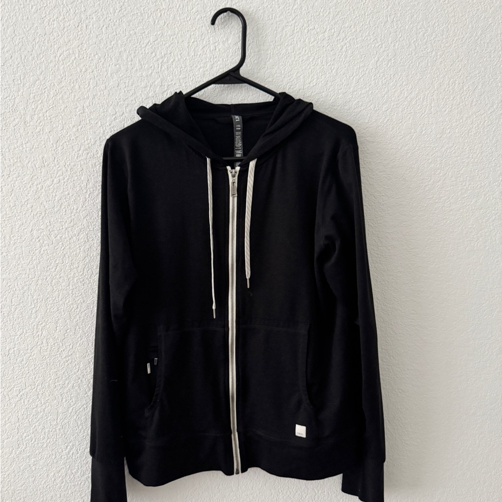 Vuori Halo Performance Hoodie, size L
